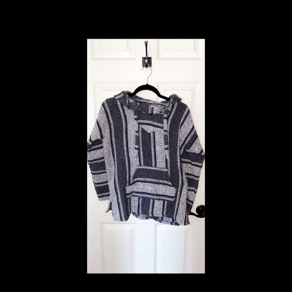 Gray,Black, and White Drug Rug